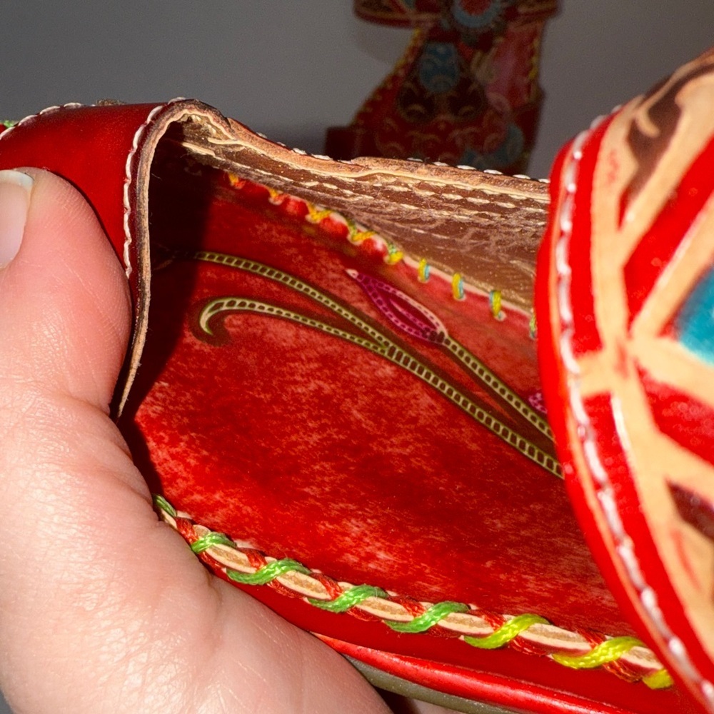 Corky's Elite leather Hand painted Sandal Navajo Size 8 Red Bohemian - Picture 8 of 16